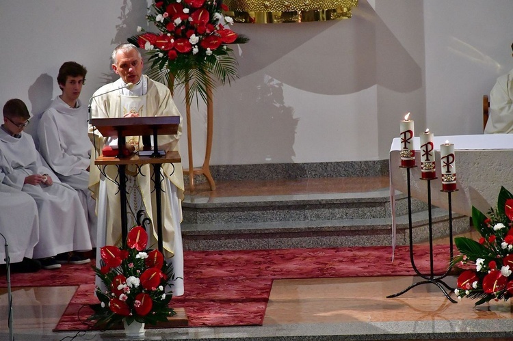 Liturgia Wielkiej Soboty w Zakopanem - św. Krzyż 