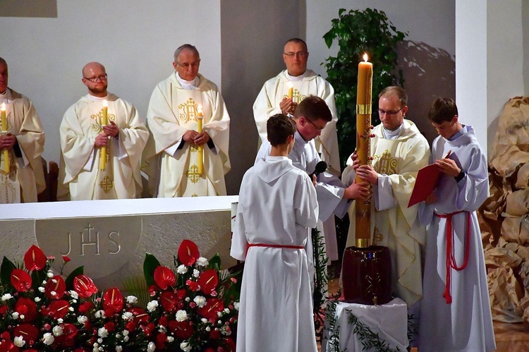 Liturgia Wielkiej Soboty w Zakopanem - św. Krzyż 