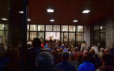 Liturgia Wielkiej Soboty w Zakopanem - św. Krzyż 