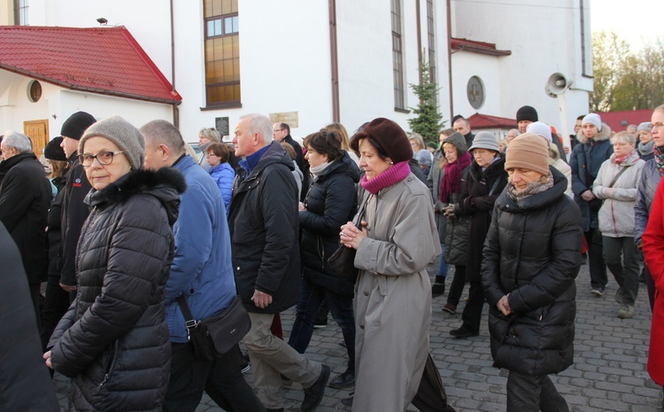 Msza św. rezurekcyjna na Natolinie