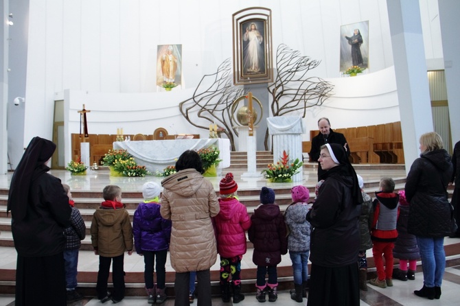 Pielgrzymka przedszkolaków do sanktuarium Bożego Miłosierdzia w Łagiewnikach - 19 kwietnia 2017