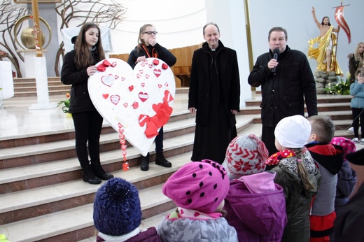 Pielgrzymka przedszkolaków do sanktuarium Bożego Miłosierdzia w Łagiewnikach - 19 kwietnia 2017