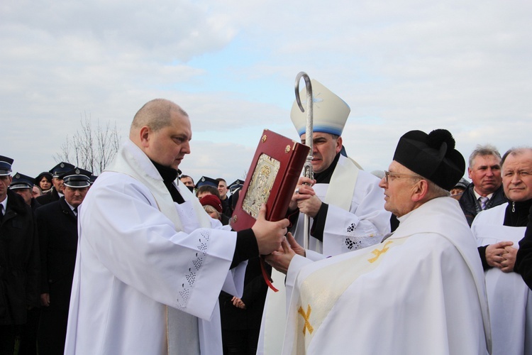 Powitanie ikony MB Częstochowskiej w Strzegocinie