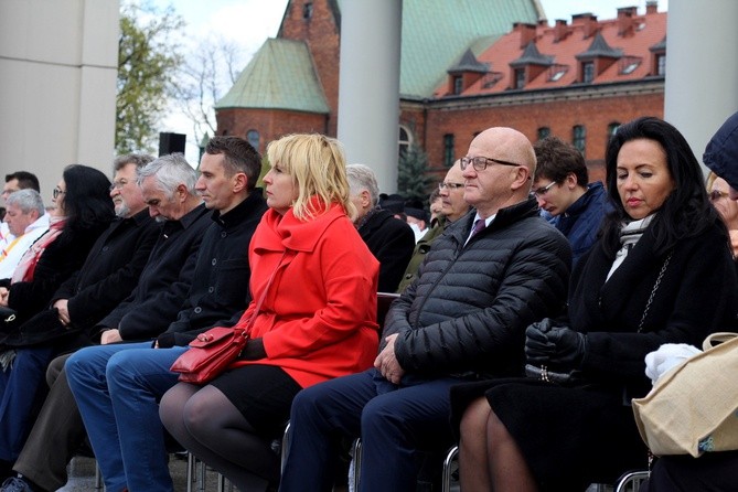 Niedziela Miłosierdzia 2017 - Msza św. pod przewodnictwem metropolity krakowskiego