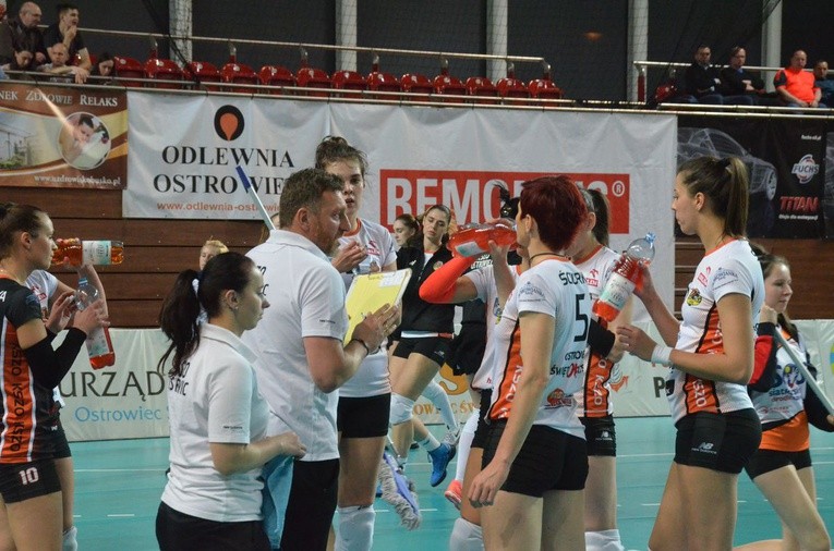 Mecze barażowe w Ostrowcu 