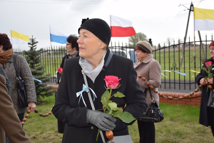 Powitanie ikony MB Częstochowskiej w Kutnie-Dybowie