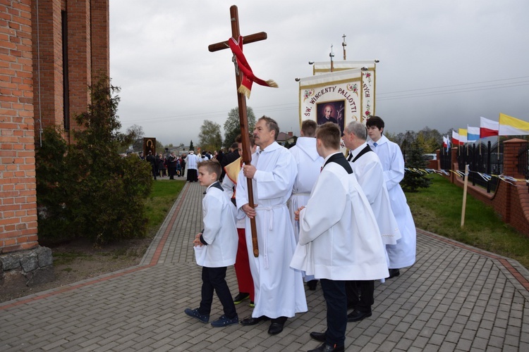 Powitanie ikony MB Częstochowskiej w Kutnie-Dybowie