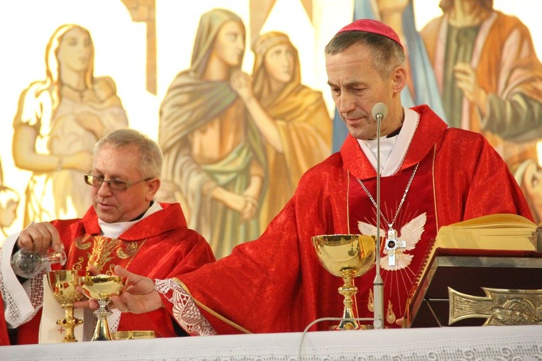 Bierzmowanie w sądeckiej Helenie