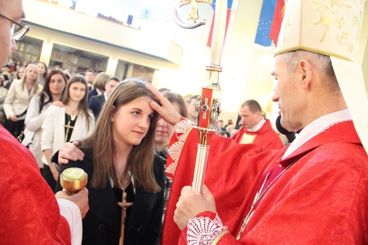 Bierzmowanie w sądeckiej Helenie