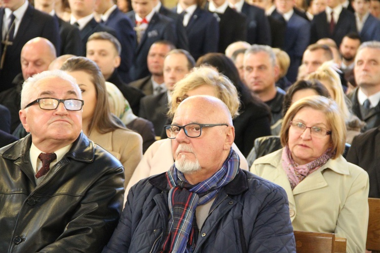 Bierzmowanie w sądeckiej Helenie