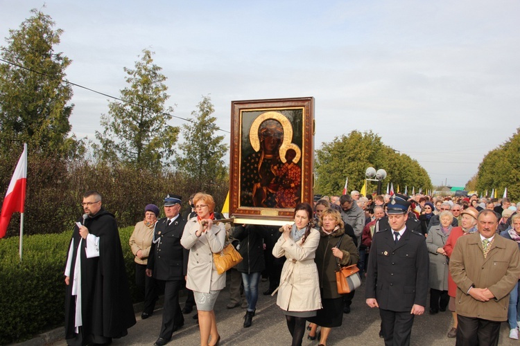 Powitanie ikony MB Częstochowskiej w Kutnie-Woźniakowie