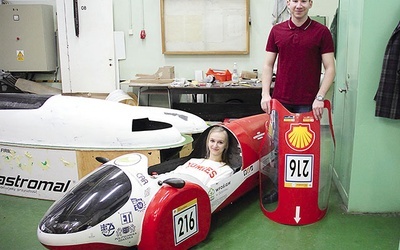 Aleksandra Arciszewska i Bartłomiej Ząbek mają nadzieję na udany start w czasie tegorocznego Shell Eco-marathon w Londynie