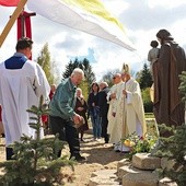 ▲	– Święty Józef zawsze wspiera mężczyzn i ich rodziny – mówił bp Józef Wysocki podczas ubiegłorocznej pielgrzymki.