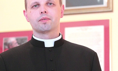 – Nieustannie odkrywam coś nowego z tajemnicy Pana, który objawia siebie w słowie – mówi ks. Piotr.