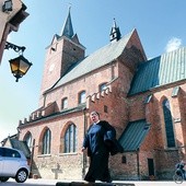 Kościół parafialny w Pilźnie. Miasto jest jednym  z najstarszych ośrodków życia religijnego w regionie.