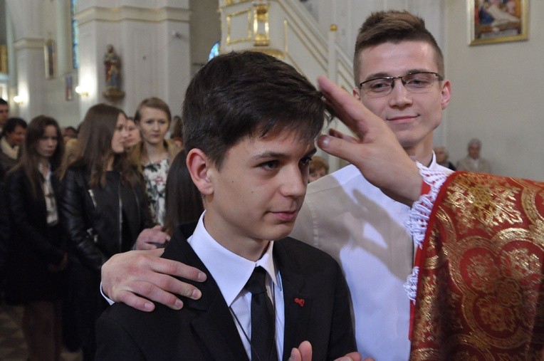 Bierzmowanie w Rzezawie