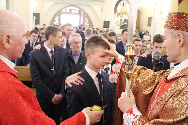 Bierzmowanie w Marcinkowicach