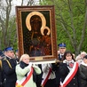 Powitanie ikony MB Częstochowskiej w parafii św. Jadwigi w Kutnie