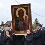 Powitanie ikony MB Częstochowskiej w parafii św. Jadwigi w Kutnie