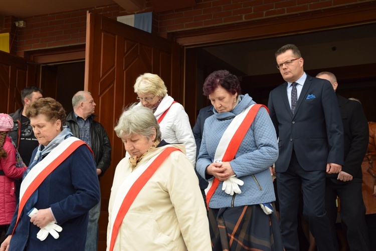 Powitanie ikony MB Częstochowskiej w parafii św. Jadwigi w Kutnie