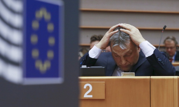 Orban w ogniu krytyki w PE