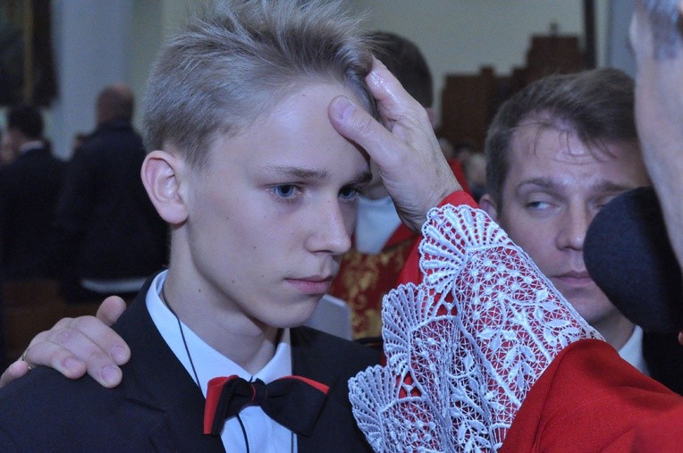 Bierzmowanie w kościele pw. św. Pawła w Bochni