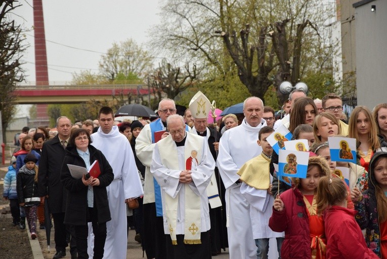 Powitanie ikony MB Częstochowskiej w parafii Błogosławionych Męczenników Kutnowskich