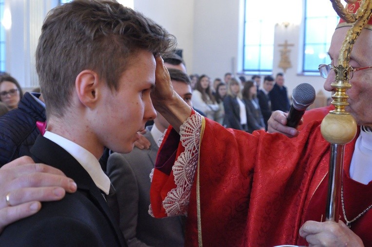 Bierzmowanie w Pustkowie