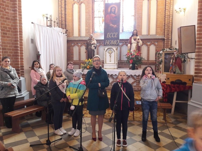 Najpiękniejsze palmy w Janowcu Kościelnym