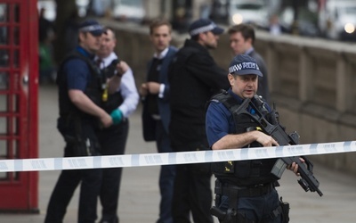 Cztery osoby aresztowane w akcji antyterrorystycznej w Londynie