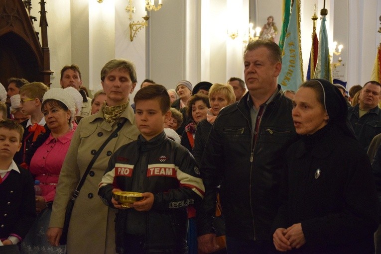 Powitanie ikony MB Częstochowskiej w parafii św. Wawrzyńca w Kutnie