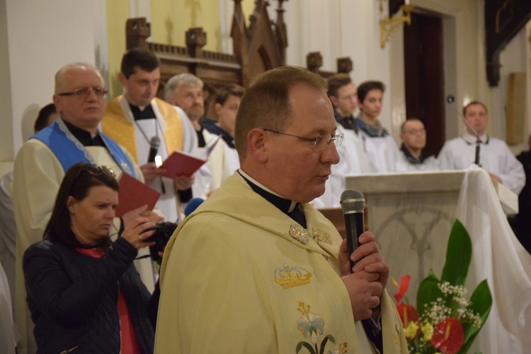 Powitanie ikony MB Częstochowskiej w parafii św. Wawrzyńca w Kutnie