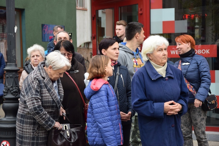 Powitanie ikony MB Częstochowskiej w parafii św. Wawrzyńca w Kutnie