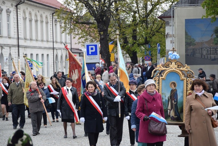 Powitanie ikony MB Częstochowskiej w parafii św. Wawrzyńca w Kutnie