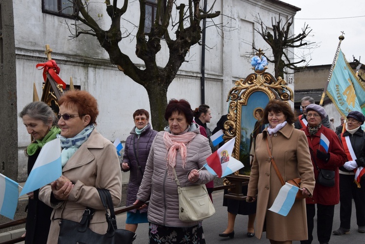 Powitanie ikony MB Częstochowskiej w parafii św. Wawrzyńca w Kutnie