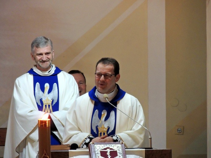Powitanie ikony MB Częstochowskiej w parafii św. Jana Chrzciciela w Kutnie