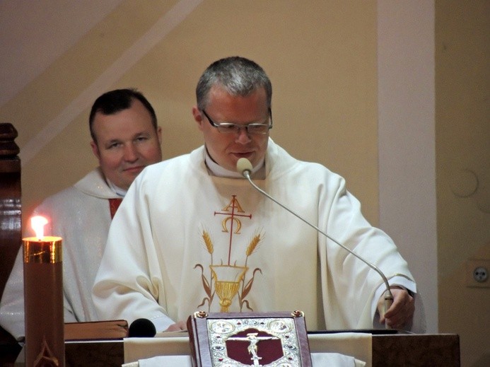 Powitanie ikony MB Częstochowskiej w parafii św. Jana Chrzciciela w Kutnie