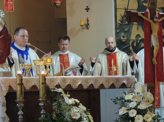 Powitanie ikony MB Częstochowskiej w parafii św. Jana Chrzciciela w Kutnie