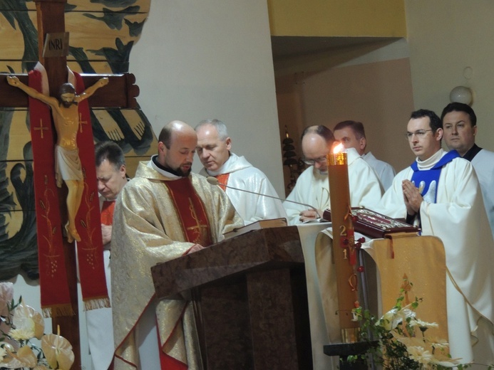 Powitanie ikony MB Częstochowskiej w parafii św. Jana Chrzciciela w Kutnie