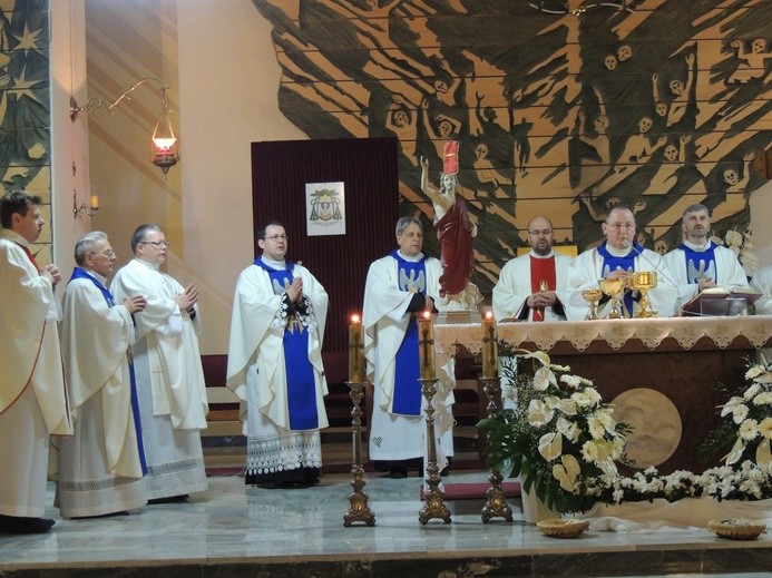 Powitanie ikony MB Częstochowskiej w parafii św. Jana Chrzciciela w Kutnie