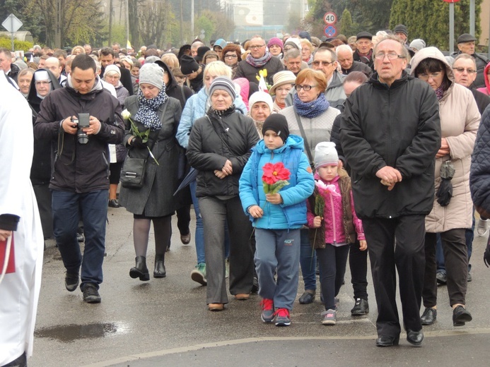 Powitanie ikony MB Częstochowskiej w parafii św. Jana Chrzciciela w Kutnie