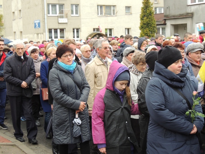 Powitanie ikony MB Częstochowskiej w parafii św. Jana Chrzciciela w Kutnie