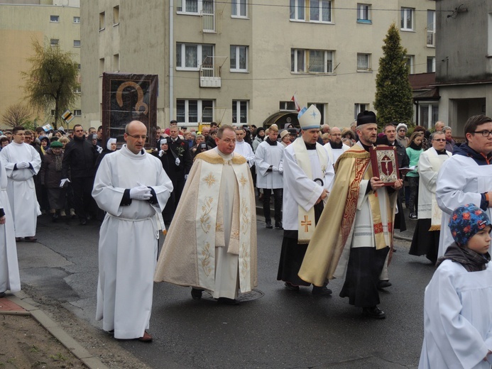 Powitanie ikony MB Częstochowskiej w parafii św. Jana Chrzciciela w Kutnie