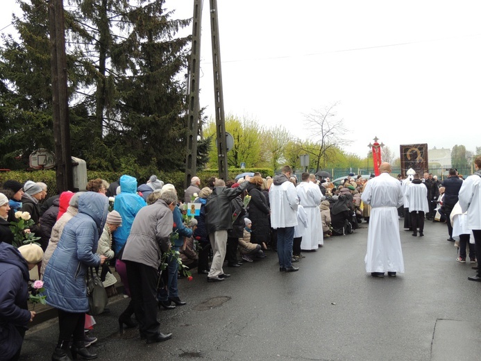 Powitanie ikony MB Częstochowskiej w parafii św. Jana Chrzciciela w Kutnie