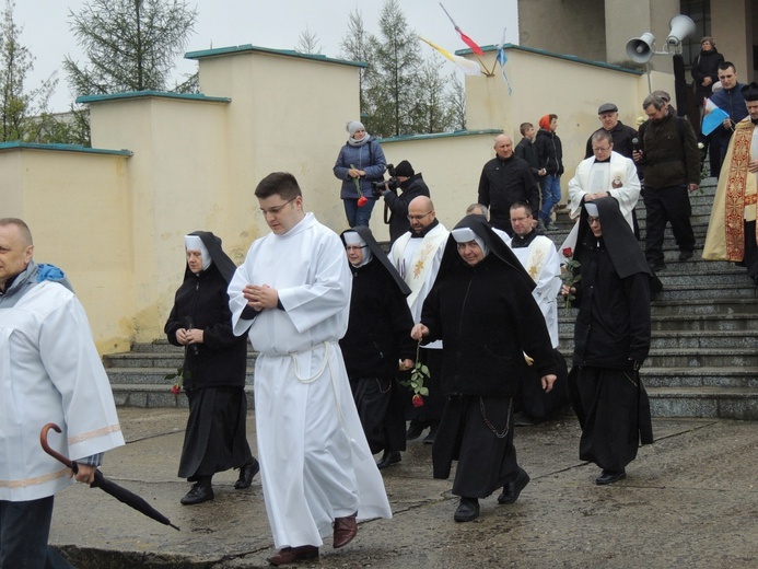 Powitanie ikony MB Częstochowskiej w parafii św. Jana Chrzciciela w Kutnie