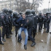 Dziesiątki zatrzymanych podczas protestu w Petersburgu