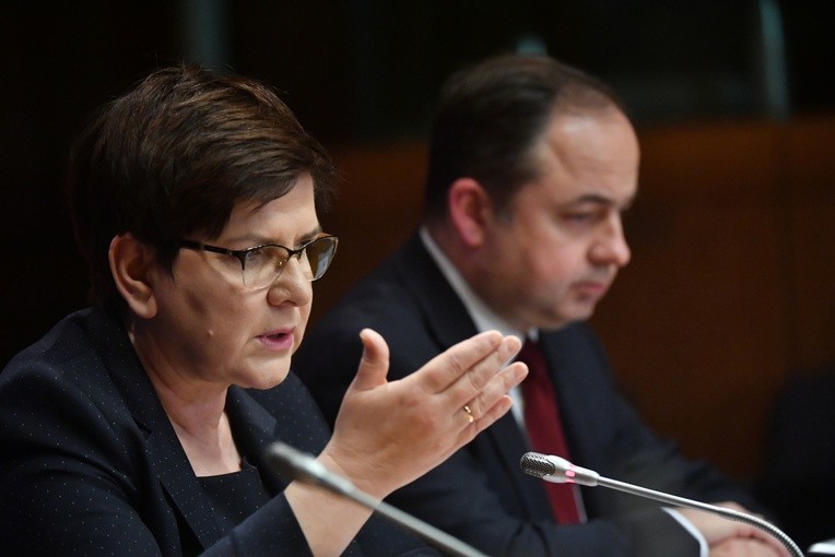 Szydło o Brexicie: UE nie może zgodzić się, aby W. Brytania nie wywiązała się ze zobowiązań