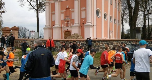 Bieg Papieski ze Skrzatusza do Starej Łubianki