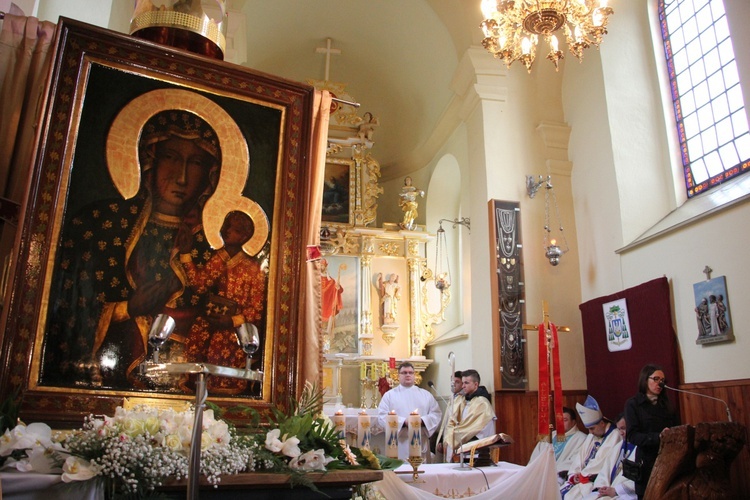 Powitanie ikony MB Częstochowskiej w Głogowcu