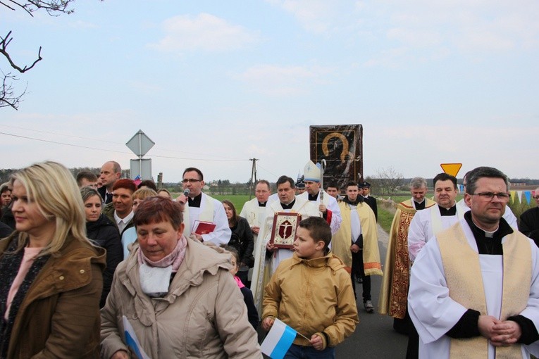 Powitanie ikony MB Częstochowskiej w Głogowcu